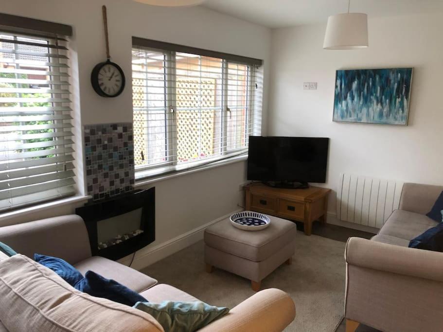 Dease Manor Lägenhet Higham Ferrers Exteriör bild